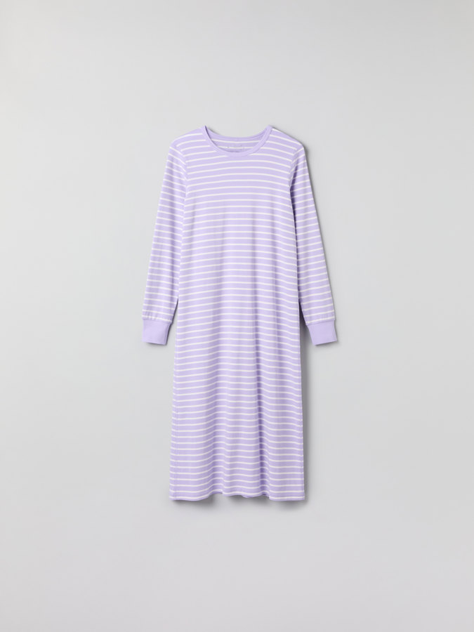 Vuxen nattlinne randigt Vuxen nattlinne randigt