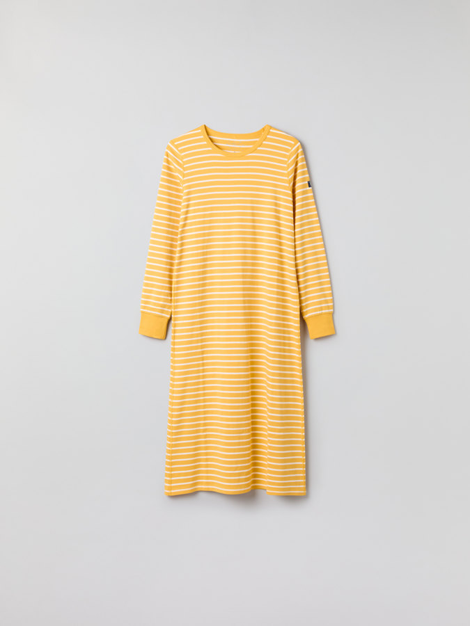 Vuxen nattlinne randigt Vuxen nattlinne randigt