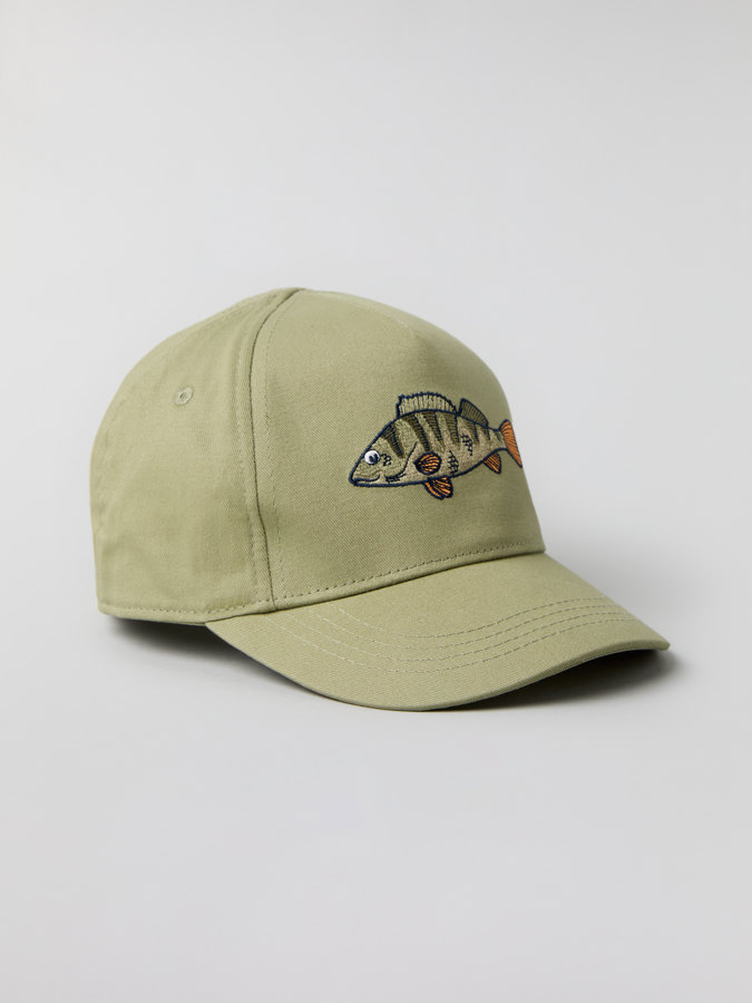 Keps med applikation Keps med applikation