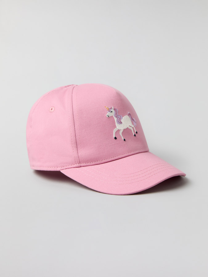 Keps med applikation