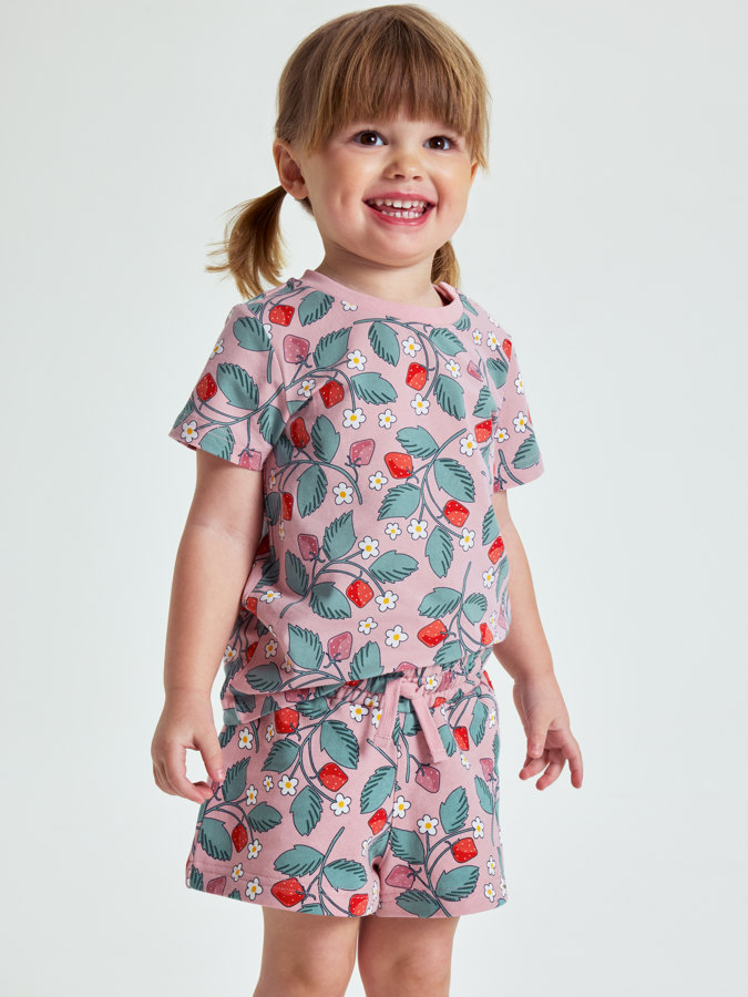 Sweatshirt shorts jordgubbar