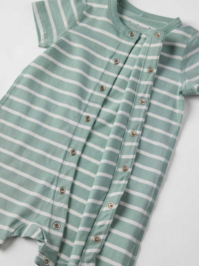 Kortärmad pyjamasoverall randig Kortärmad pyjamasoverall randig