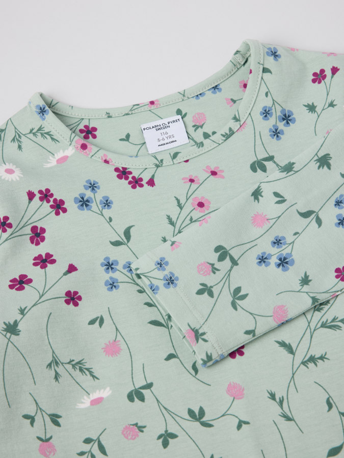 Långärmad topp blommig Långärmad topp blommig